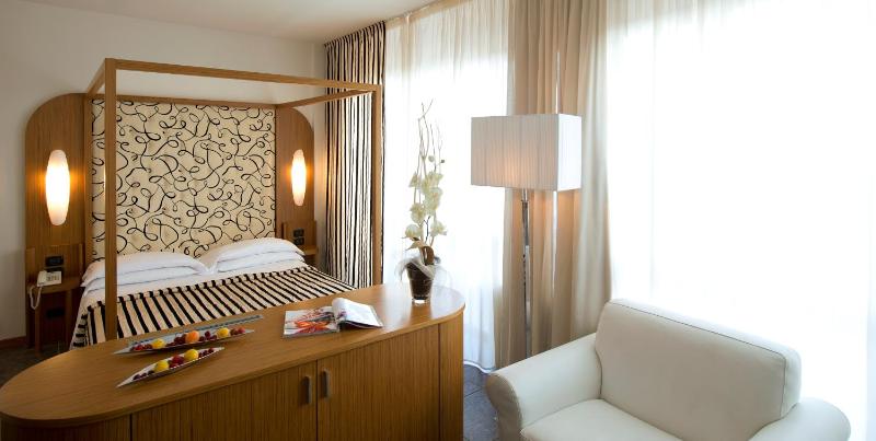 Grand Hotel Admiral Palace image 12